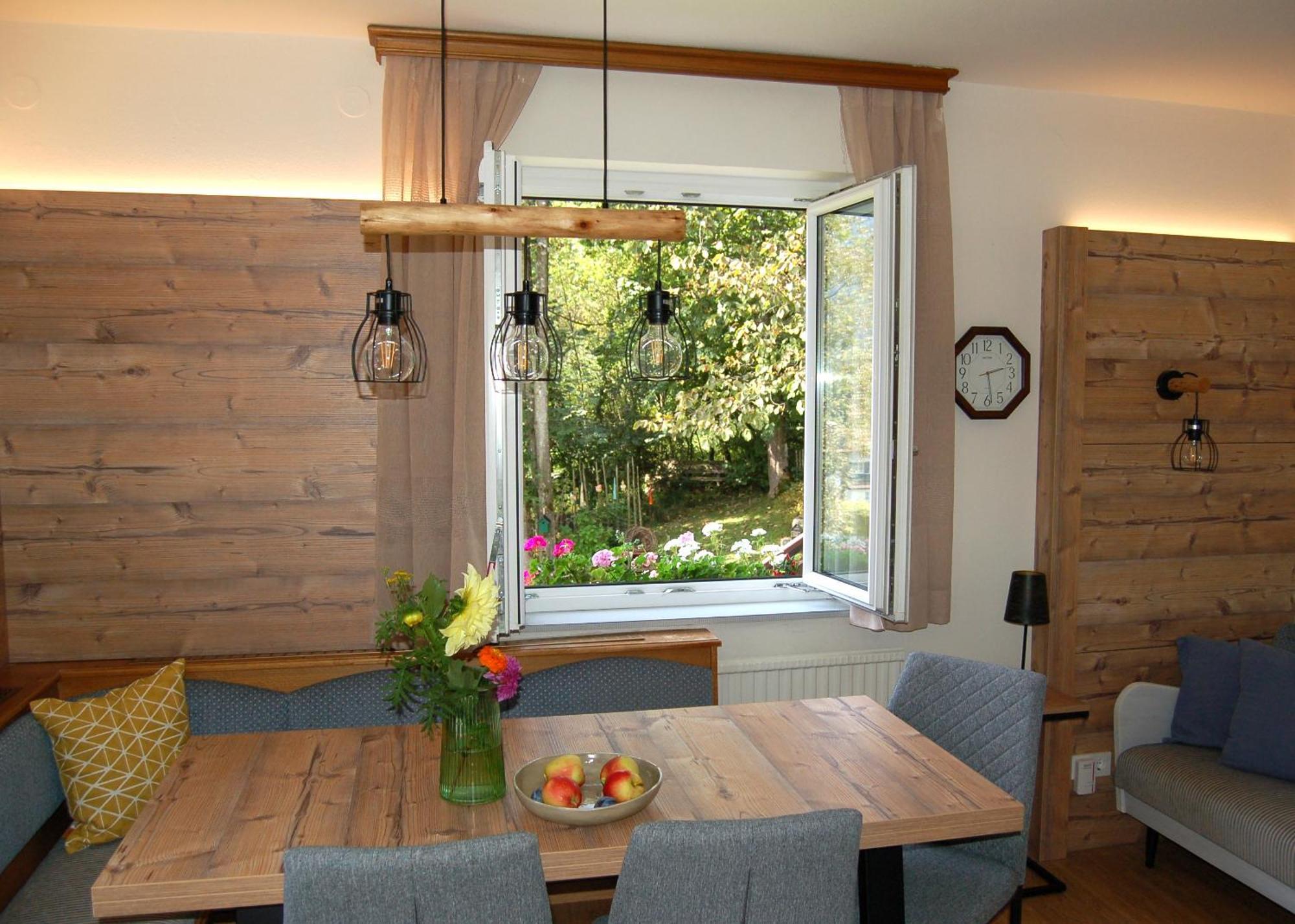 Ferienhaus Lechner Fuer Max 10 Personen - Wald Und Naturgarten 압티나우 외부 사진
