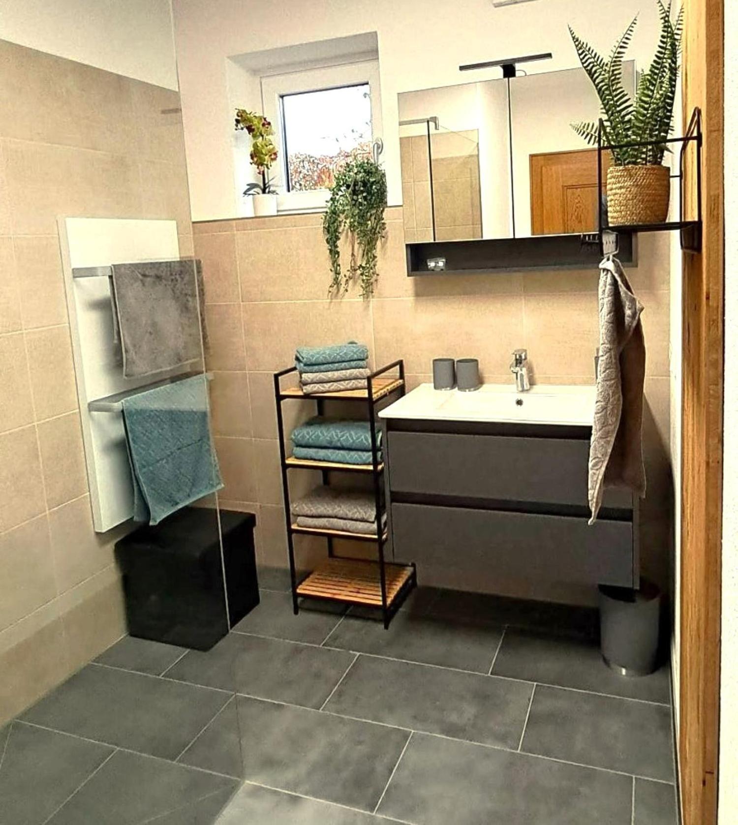 Ferienhaus Lechner Fuer Max 10 Personen - Wald Und Naturgarten 압티나우 외부 사진