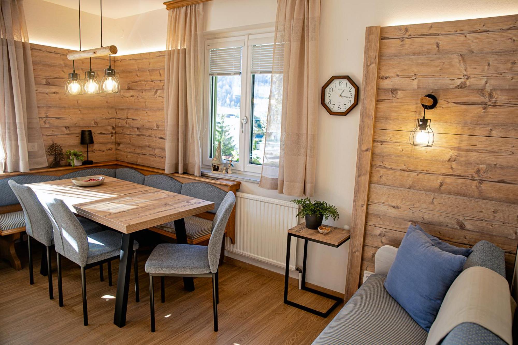 Ferienhaus Lechner Fuer Max 10 Personen - Wald Und Naturgarten 압티나우 외부 사진